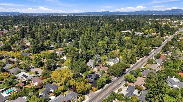 1101 May Brown Avenue, Menlo Park, CA 94025