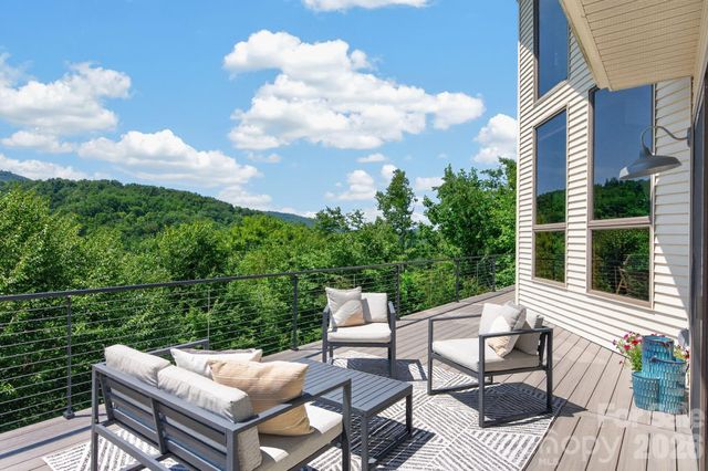9 Bees Mountain Drive, Asheville, NC 28804