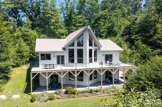 9 Bees Mountain Drive, Asheville, NC 28804