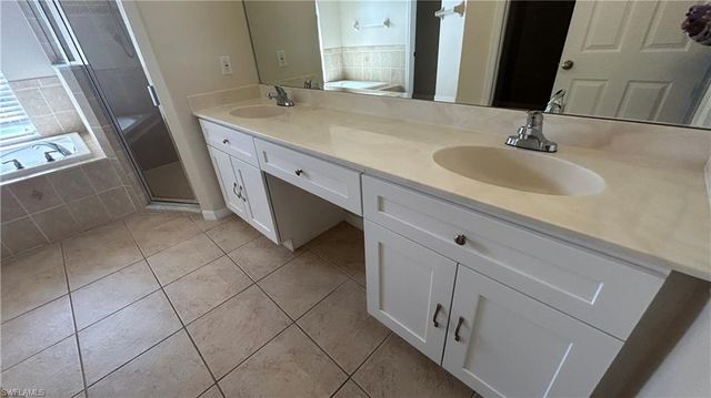 2117 NW 14th TER, Cape Coral, FL 33993