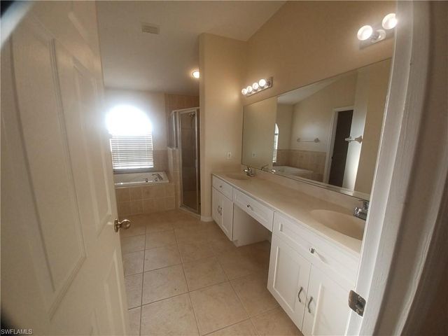 2117 NW 14th TER, Cape Coral, FL 33993