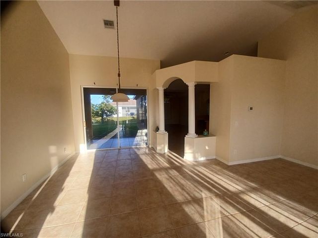 2117 NW 14th TER, Cape Coral, FL 33993