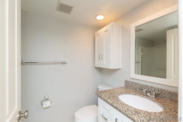 5064 Via Manos B, Oceanside, CA 92057