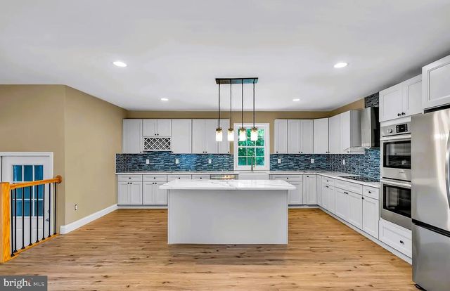 510 PINEHURST RD, Cream Ridge, NJ 08514