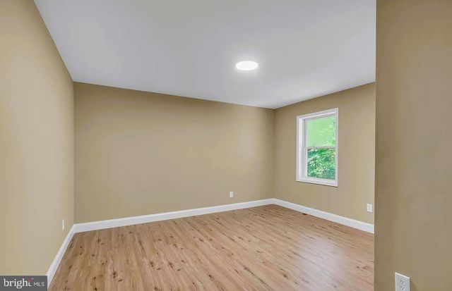 510 PINEHURST RD, Cream Ridge, NJ 08514