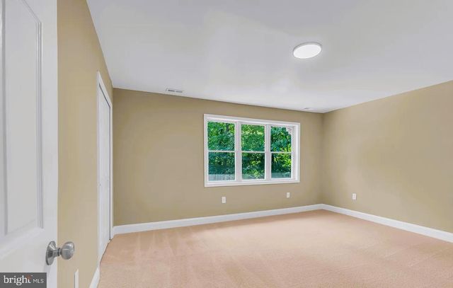 510 PINEHURST RD, Cream Ridge, NJ 08514