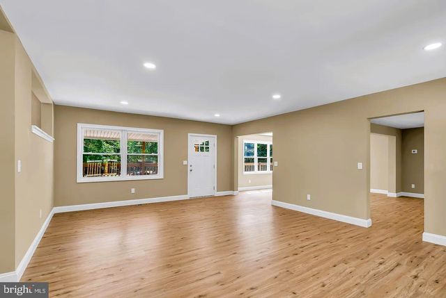 510 PINEHURST RD, Cream Ridge, NJ 08514