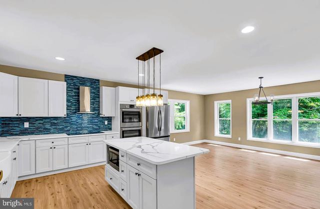 510 PINEHURST RD, Cream Ridge, NJ 08514