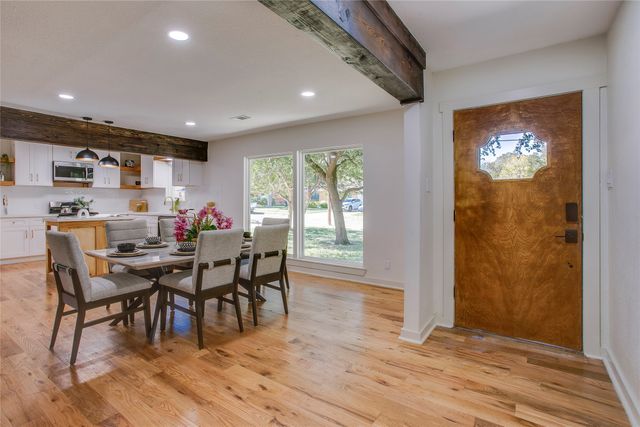 2828 Larkspur Lane, Dallas, TX 75233