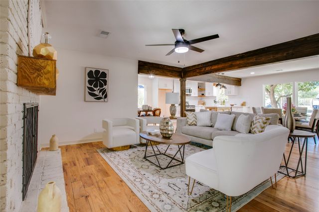 2828 Larkspur Lane, Dallas, TX 75233