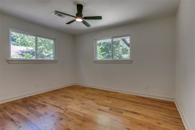 2828 Larkspur Lane, Dallas, TX 75233
