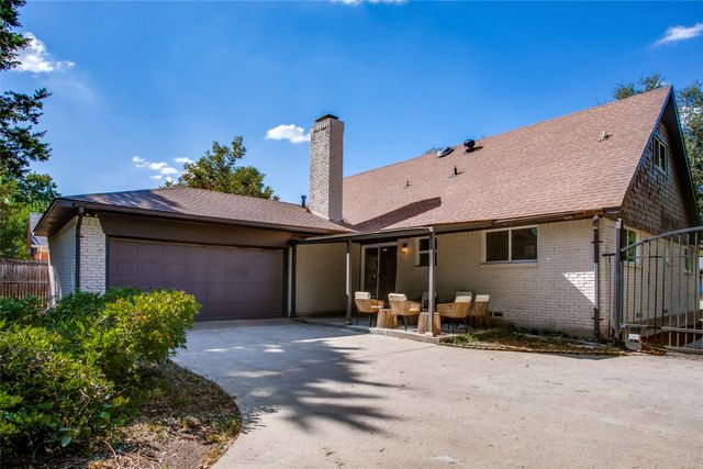 2828 Larkspur Lane, Dallas, TX 75233