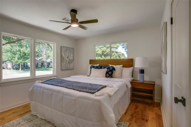 2828 Larkspur Lane, Dallas, TX 75233