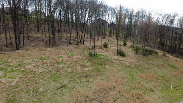 Lot 18 Ravenwood, Hempfield Twp, PA 15601