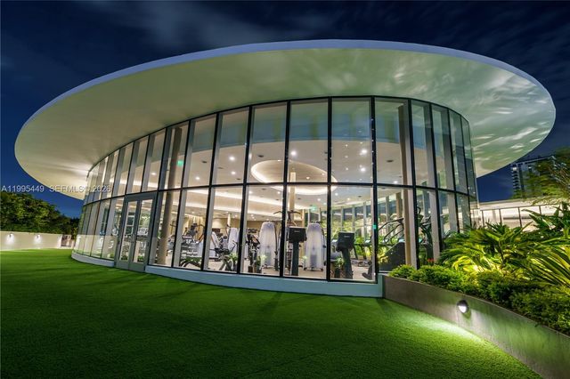 24th Street ST 700 NE PHM 6001, Miami, FL 33137