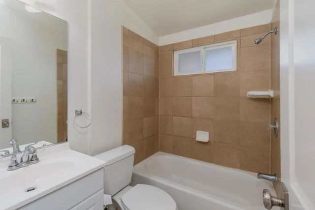 6227 Anvil Lake Ave, San Diego, CA 92119