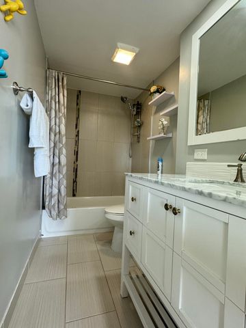 9355 SW 8th Street 417, Boca Raton, FL 33428