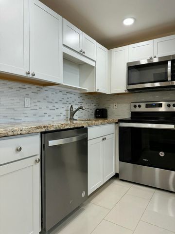 9355 SW 8th Street 417, Boca Raton, FL 33428