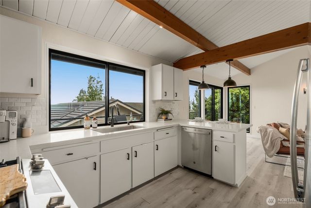 2606 NW 201st Street, Shoreline, WA 98177