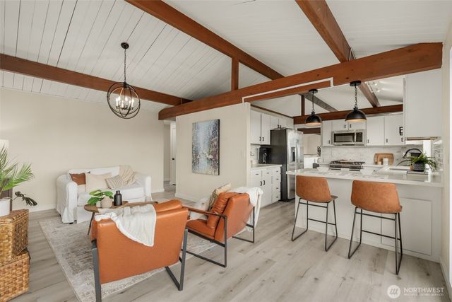 2606 NW 201st Street, Shoreline, WA 98177