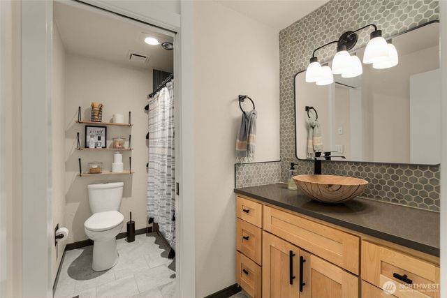 2606 NW 201st Street, Shoreline, WA 98177