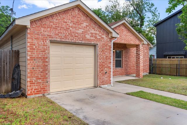 2738 Morning Avenue, Dallas, TX 75210