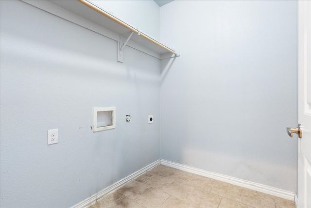 2738 Morning Avenue, Dallas, TX 75210