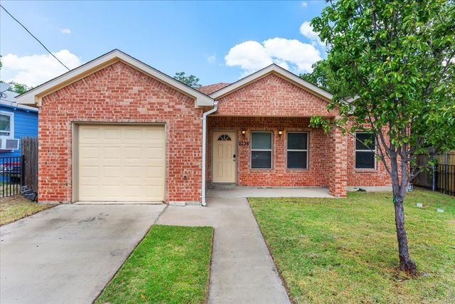 2738 Morning Avenue, Dallas, TX 75210
