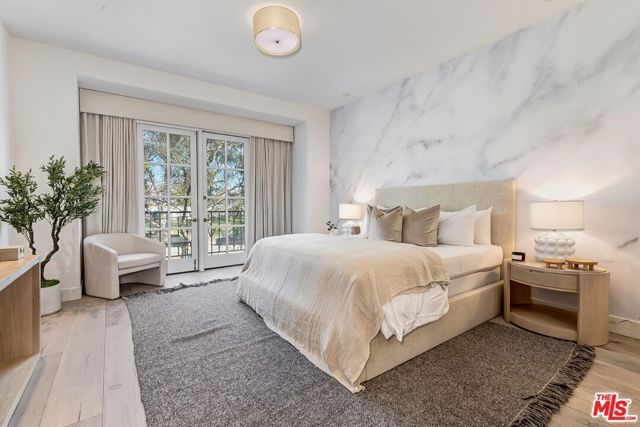 11500 San Vicente Boulevard 221, Los Angeles, CA 90049