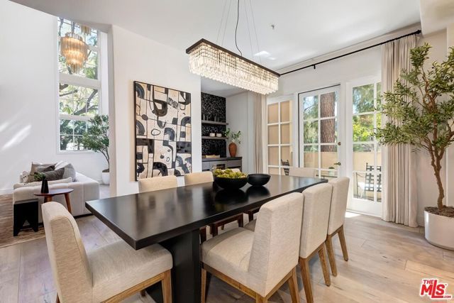 11500 San Vicente Boulevard 221, Los Angeles, CA 90049