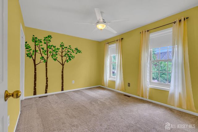 31 Fair Acres Court, South Brunswick, NJ 08540