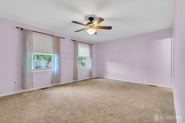 31 Fair Acres Court, South Brunswick, NJ 08540
