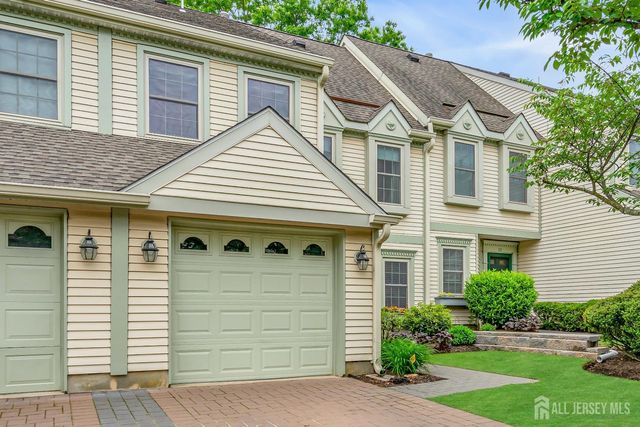 31 Fair Acres Court, South Brunswick, NJ 08540