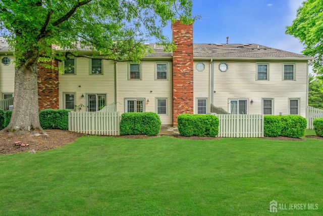 31 Fair Acres Court, South Brunswick, NJ 08540
