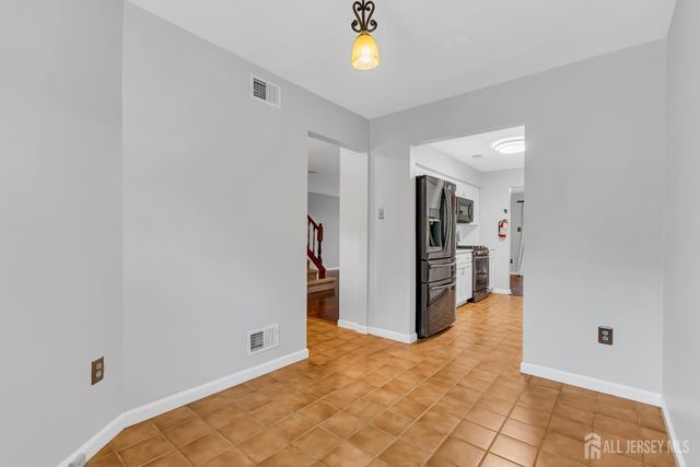 31 Fair Acres Court, South Brunswick, NJ 08540