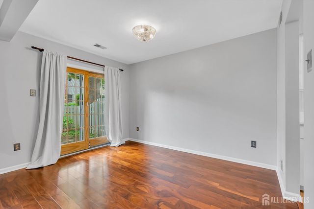 31 Fair Acres Court, South Brunswick, NJ 08540
