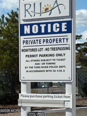 10 W Rutherford Lane, Lavallette, NJ 08735