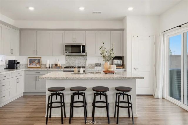 8357 Sun Rose Court, Jurupa Valley, CA 92509