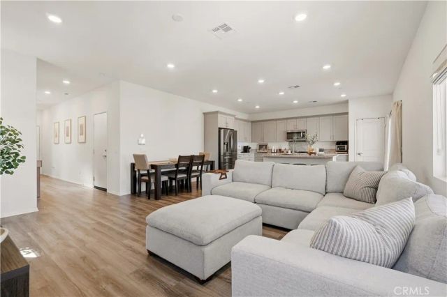 8357 Sun Rose Court, Jurupa Valley, CA 92509