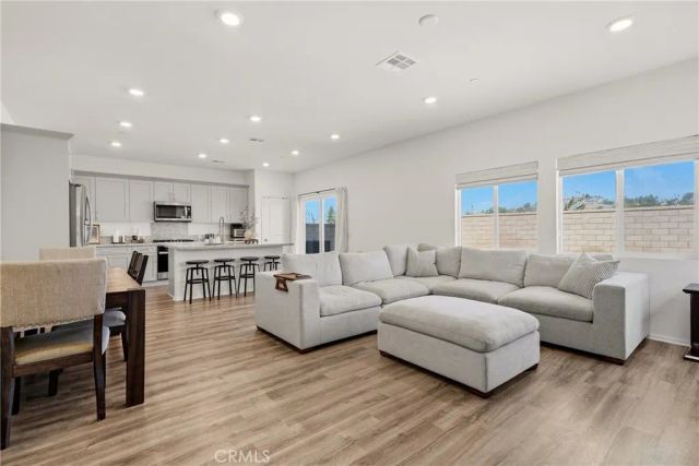 8357 Sun Rose Court, Jurupa Valley, CA 92509