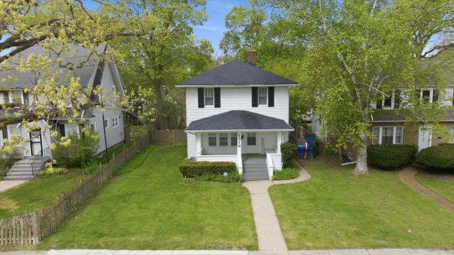 1318 N Jackson Street, Waukegan, IL 60085