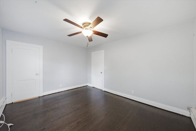1318 N Jackson Street, Waukegan, IL 60085