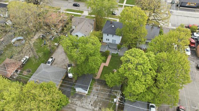 1318 N Jackson Street, Waukegan, IL 60085