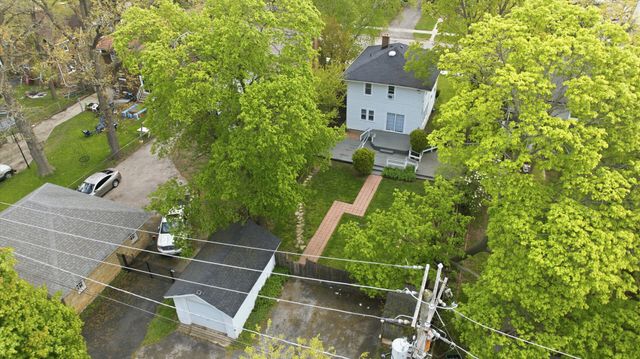 1318 N Jackson Street, Waukegan, IL 60085