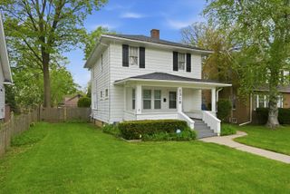 1318 N Jackson Street, Waukegan, IL 60085