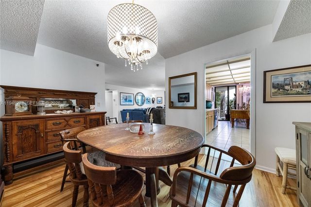 4000 Towerside Ter 301, Miami, FL 33138