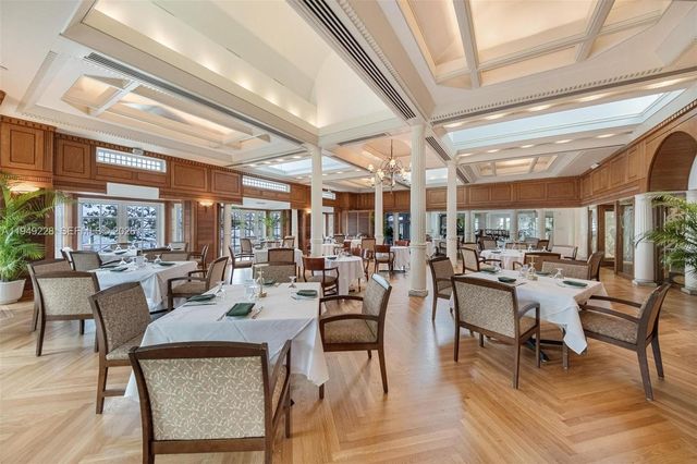 4000 Towerside Ter 301, Miami, FL 33138