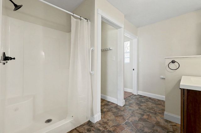 21424 SW County Line Road, Rose Hill, KS 67133