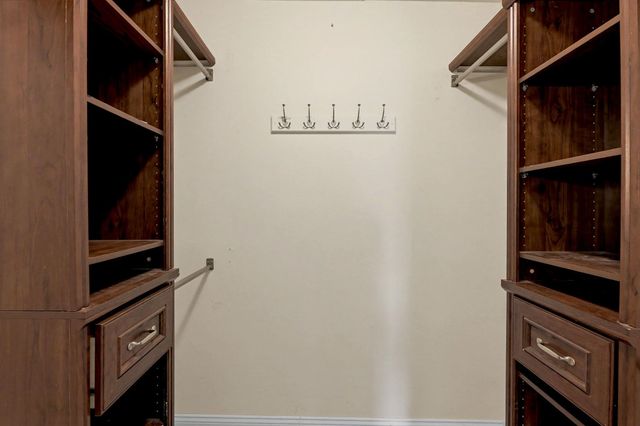 21424 SW County Line Road, Rose Hill, KS 67133