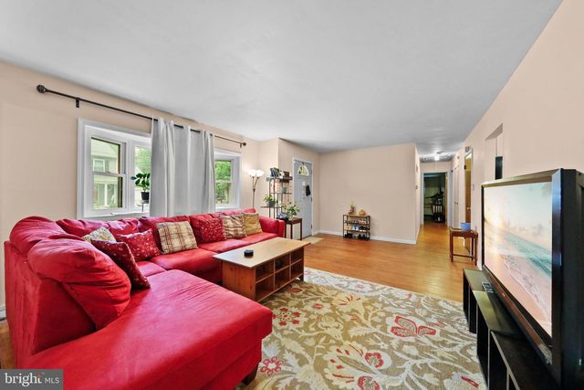 153 LILAC ST, Browns Mills, NJ 08015